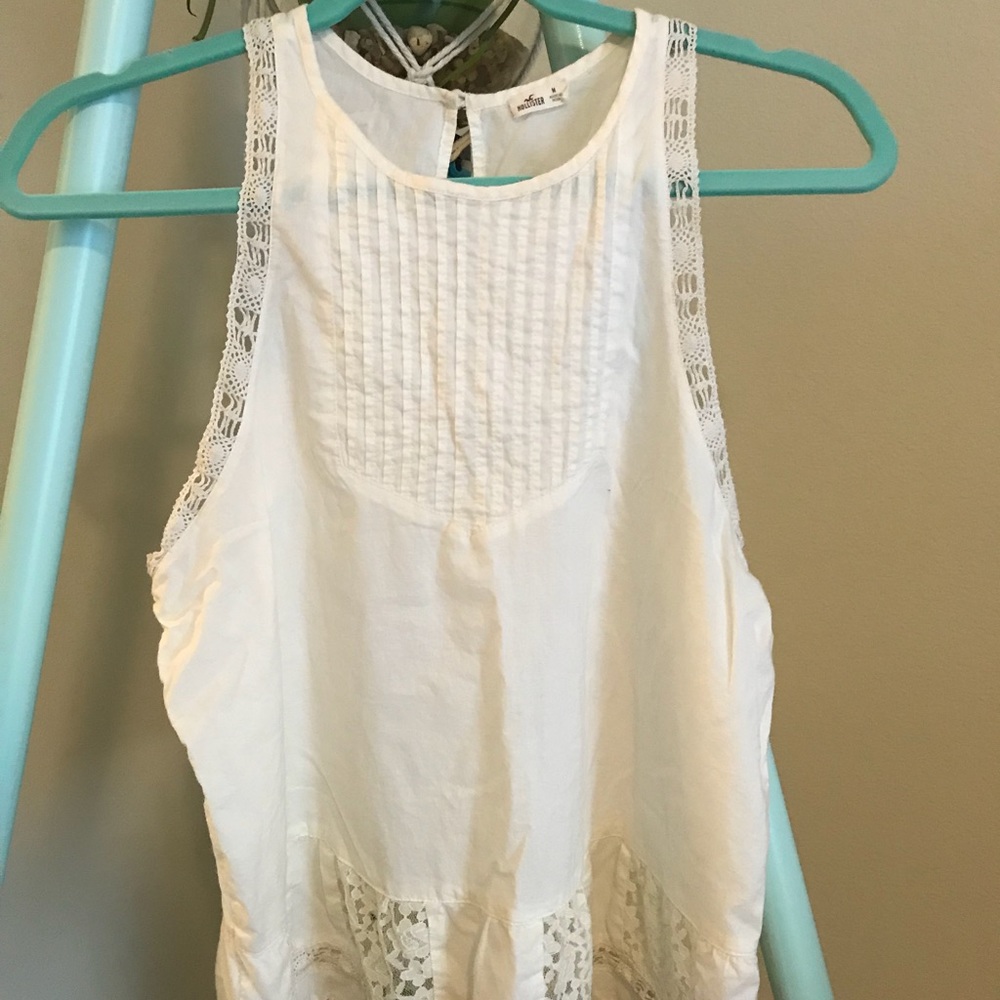 Cream Colored Tank with Lace!